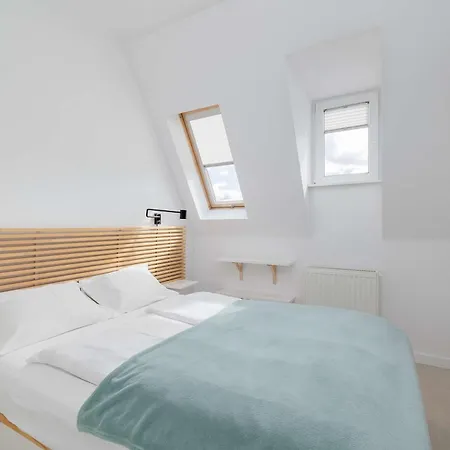 Apartment Unique And Spacious With Air Conditioning By Renters Szczecin