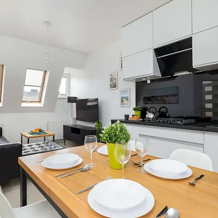 Apartment Unique And Spacious With Air Conditioning By Renters