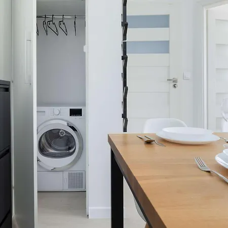 Unique And Spacious With Air Conditioning By Renters * Szczecin