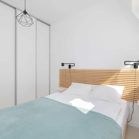 Unique And Spacious With Air Conditioning By Renters * Szczecin