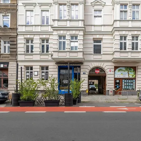 Unique And Spacious With Air Conditioning By Renters Apartment Szczecin